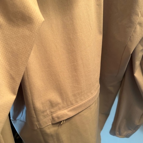 Men’s Lululemon Jacket - Picture 6 of 8